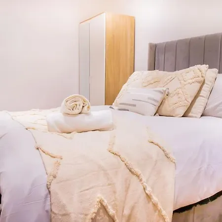 Cosy 1 Bed Leeds Leeds 4